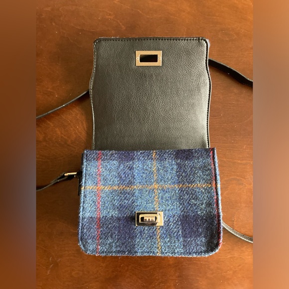 Harris Tweed Glen Appin Crossbody Bag, Wool, Navy - Picture 2 of 9